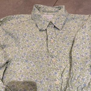 Liz Claiborne Floral Button-Down Shirt in Sage Green & Pale Blue